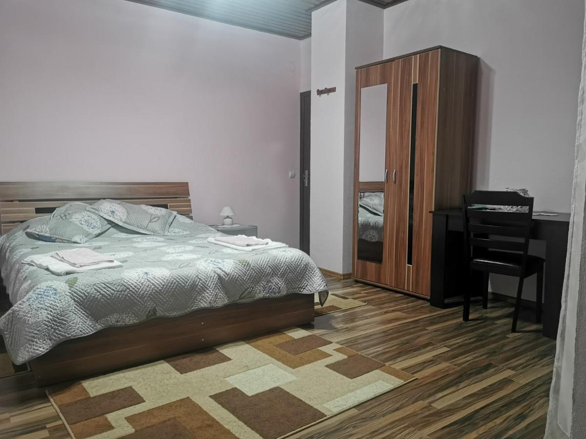 Casa Suzy & Roxy Apartment Arpasu de Jos Екстериор снимка