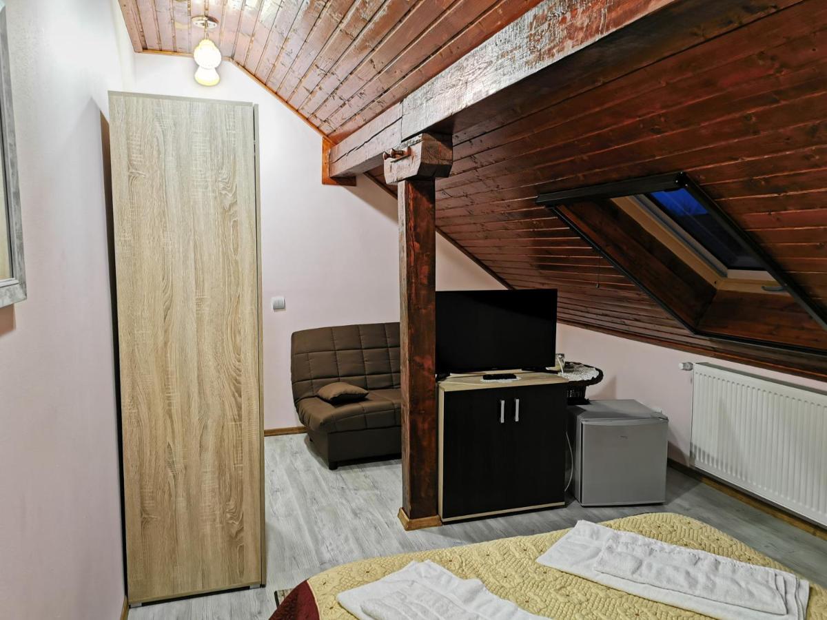 Casa Suzy & Roxy Apartment Arpasu de Jos Екстериор снимка